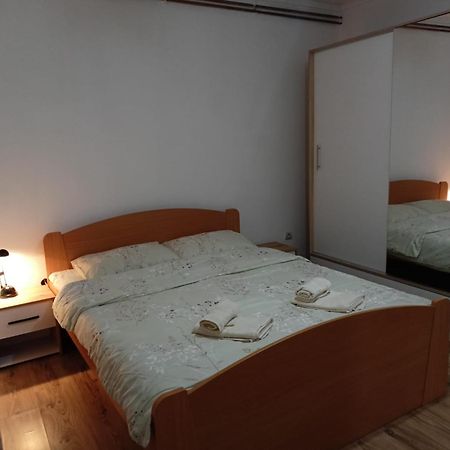 Apartmani Dora Leskovac Leskovac  Extérieur photo