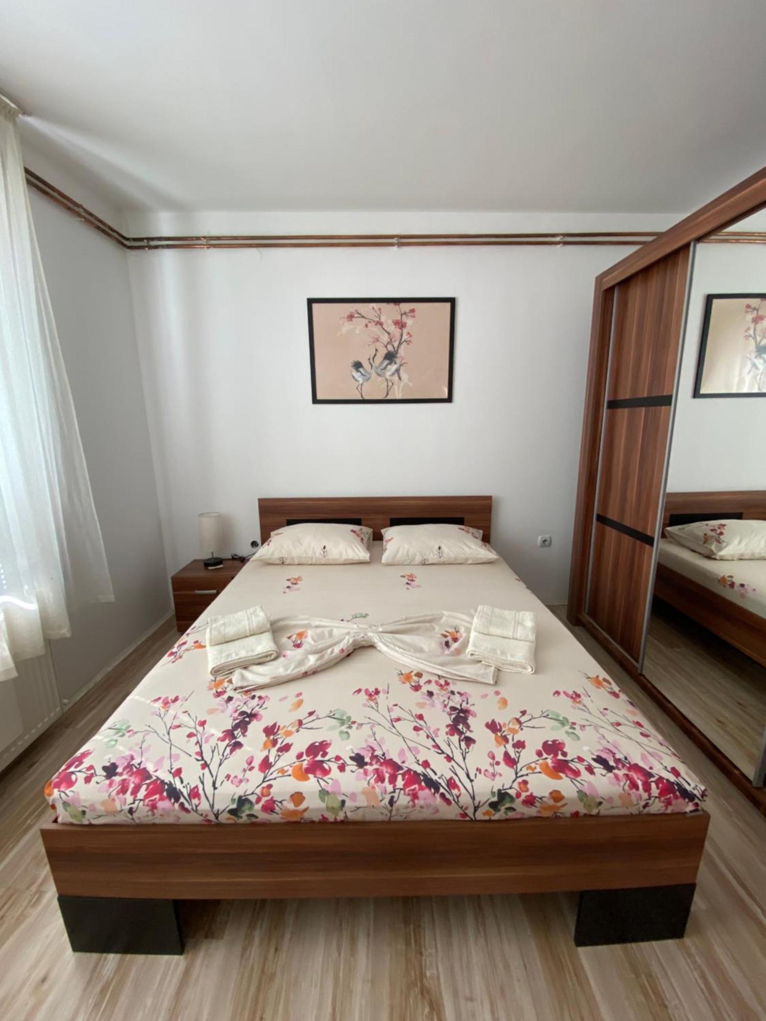 Apartmani Dora Leskovac Leskovac  Extérieur photo