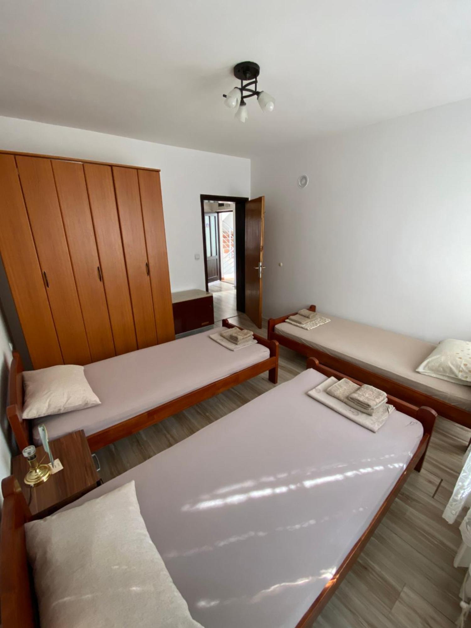 Apartmani Dora Leskovac Leskovac  Extérieur photo