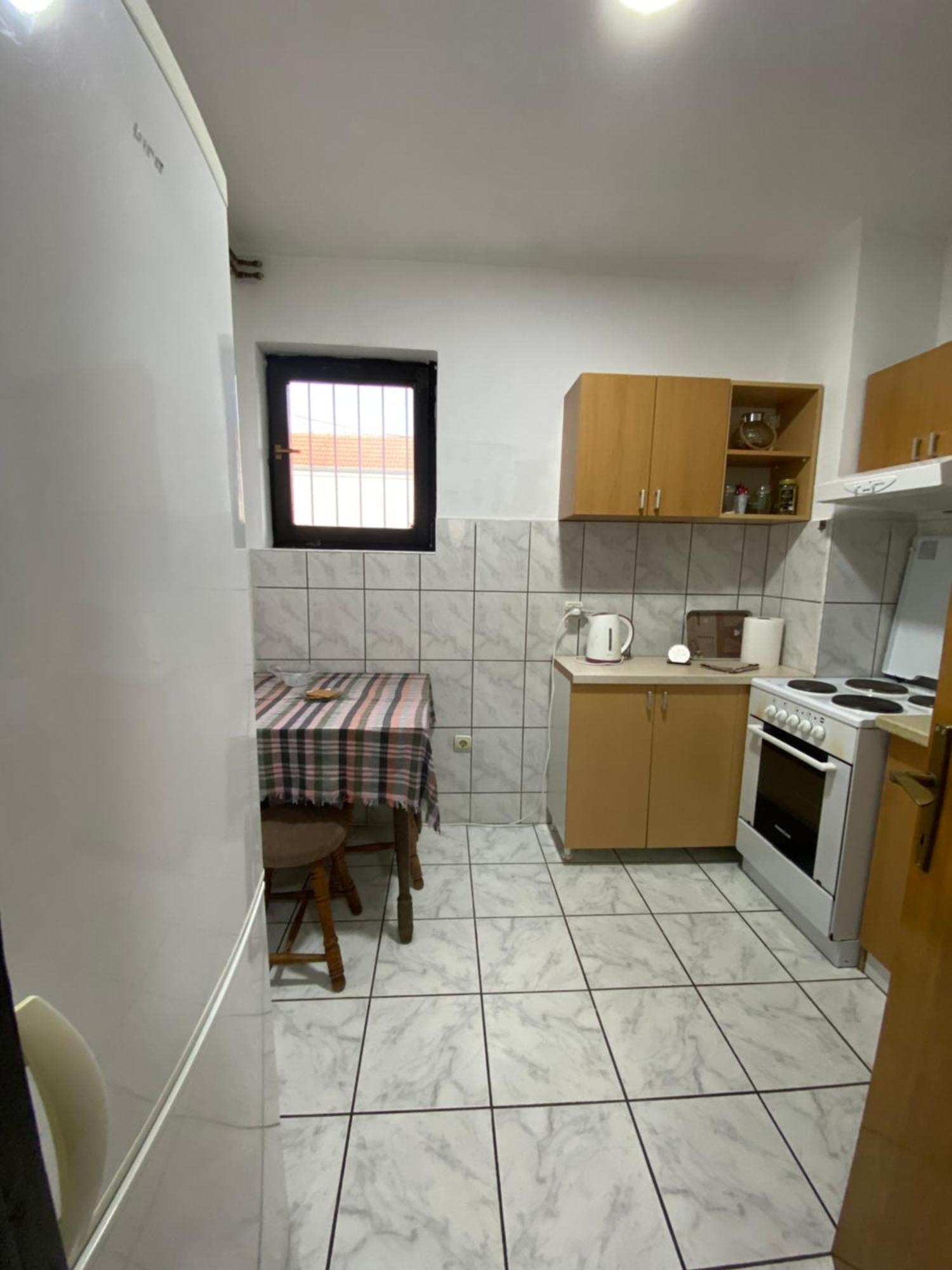 Apartmani Dora Leskovac Leskovac  Extérieur photo