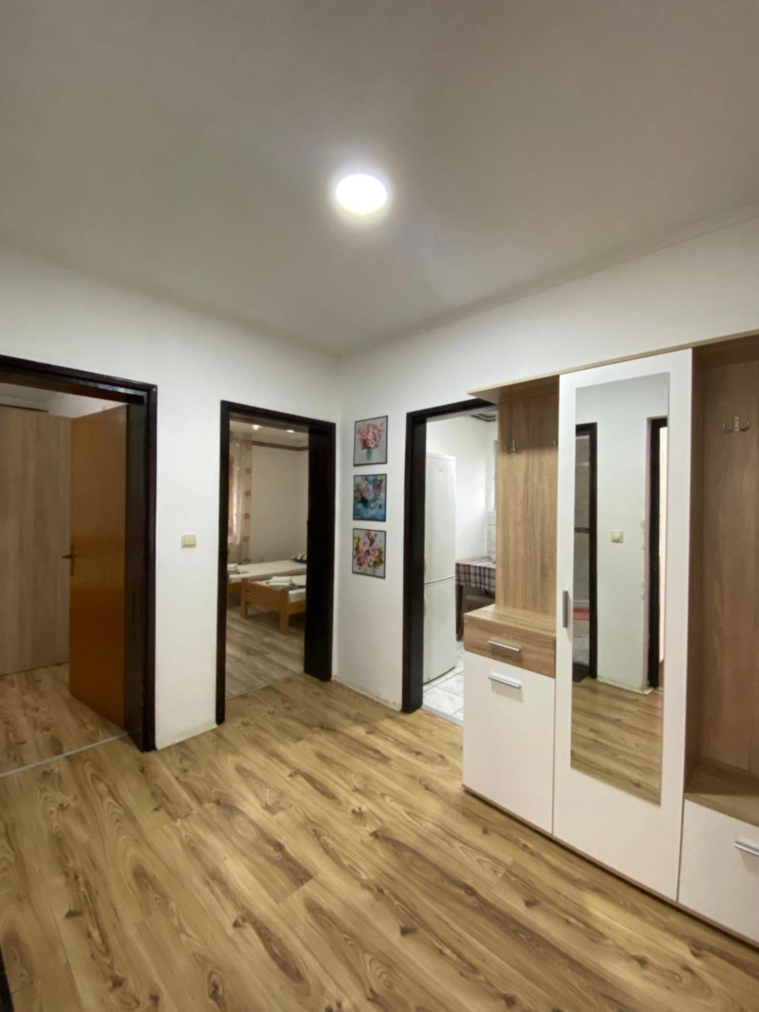 Apartmani Dora Leskovac Leskovac  Extérieur photo