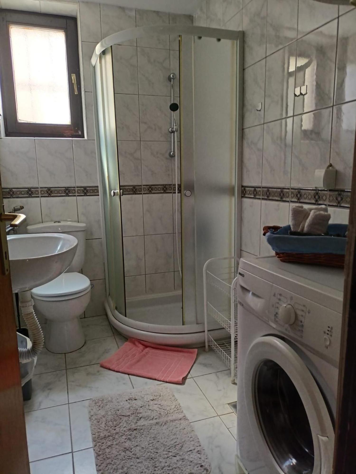 Apartmani Dora Leskovac Leskovac  Extérieur photo
